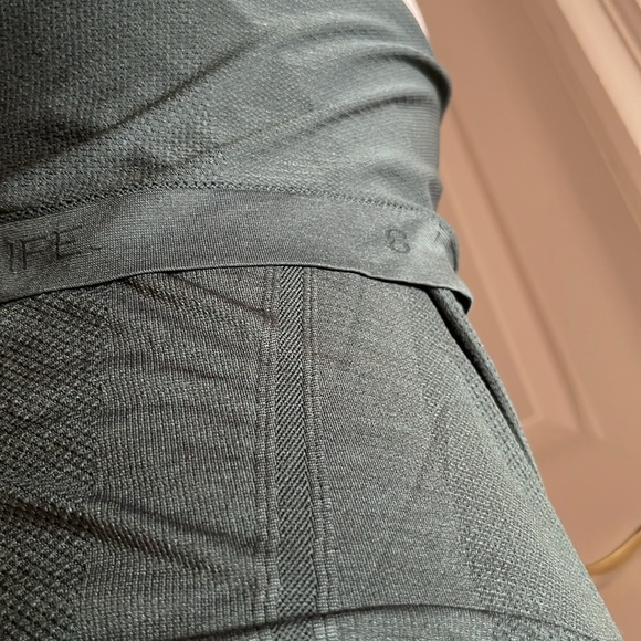 Lululemon Swifty Tech Razor Back Tank Top - Picture 4 of 10